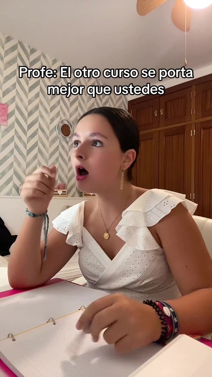 @Estherr⚡️