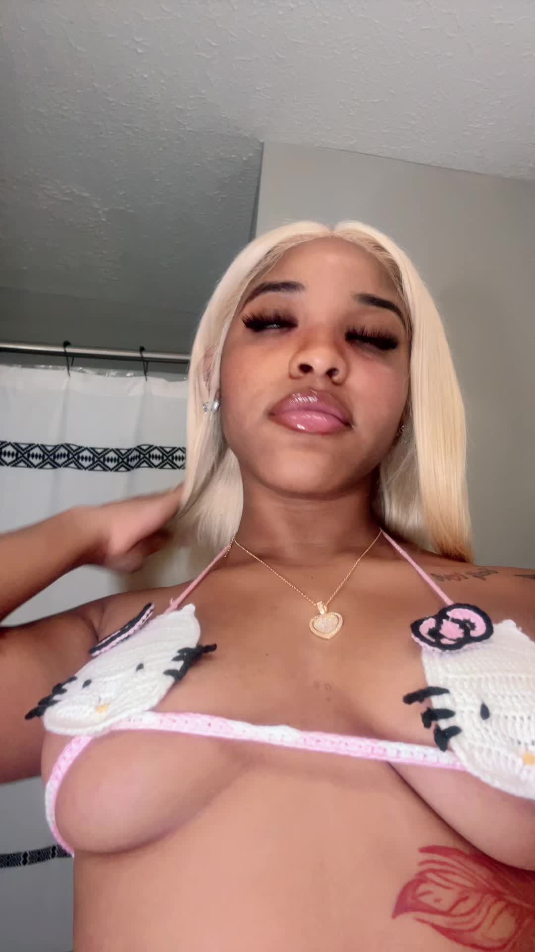 @mya unique