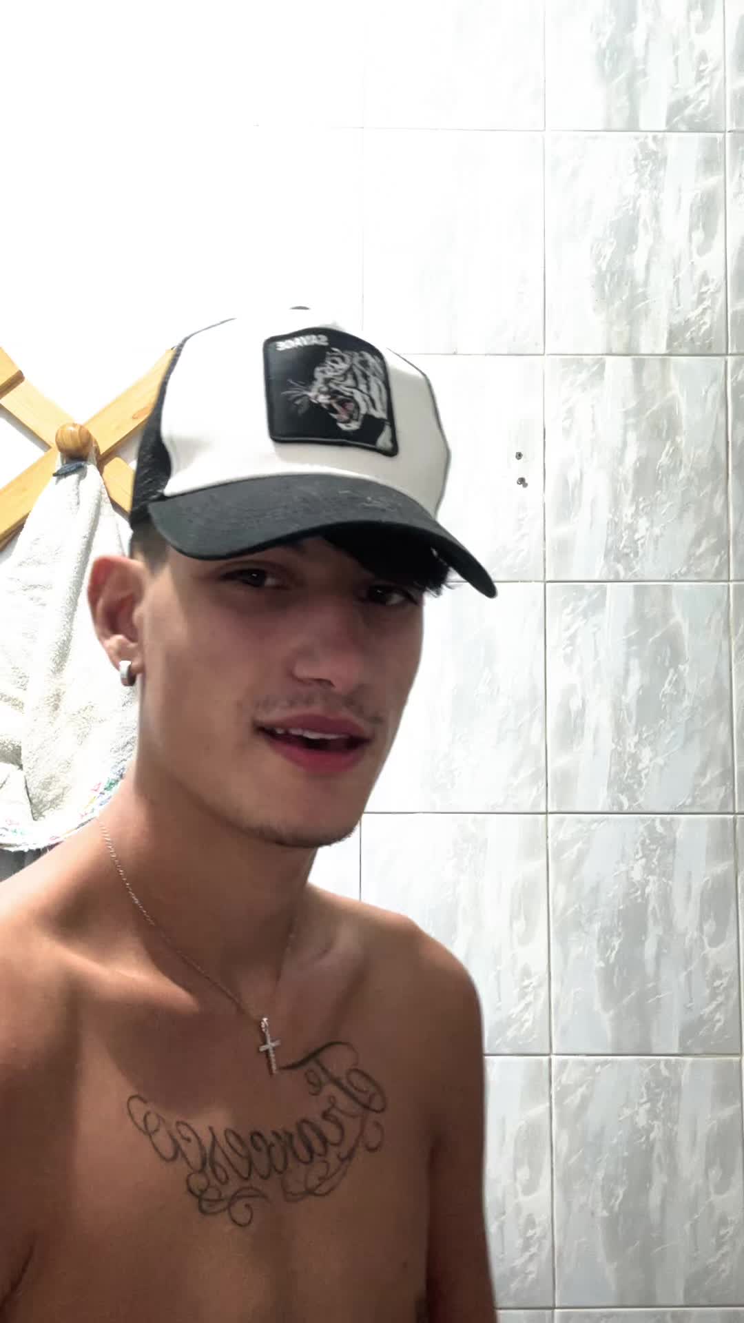 @Manueru