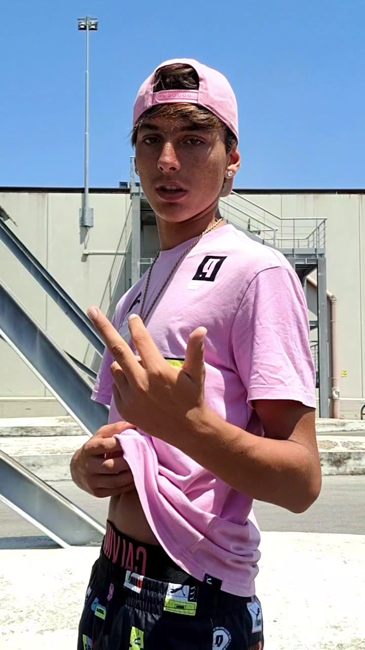 @Anto amato👑