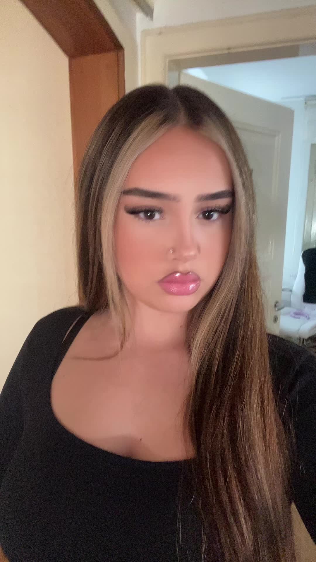 @𝐌𝐞𝐥𝐢𝐡𝐚