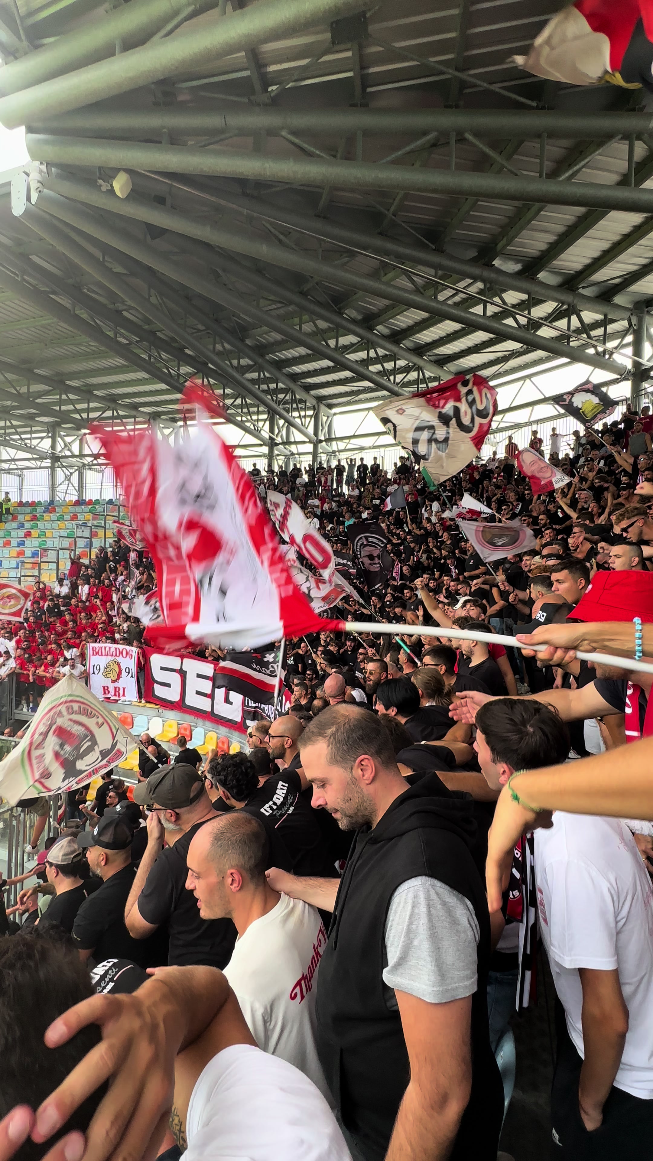 @Ultras Bari