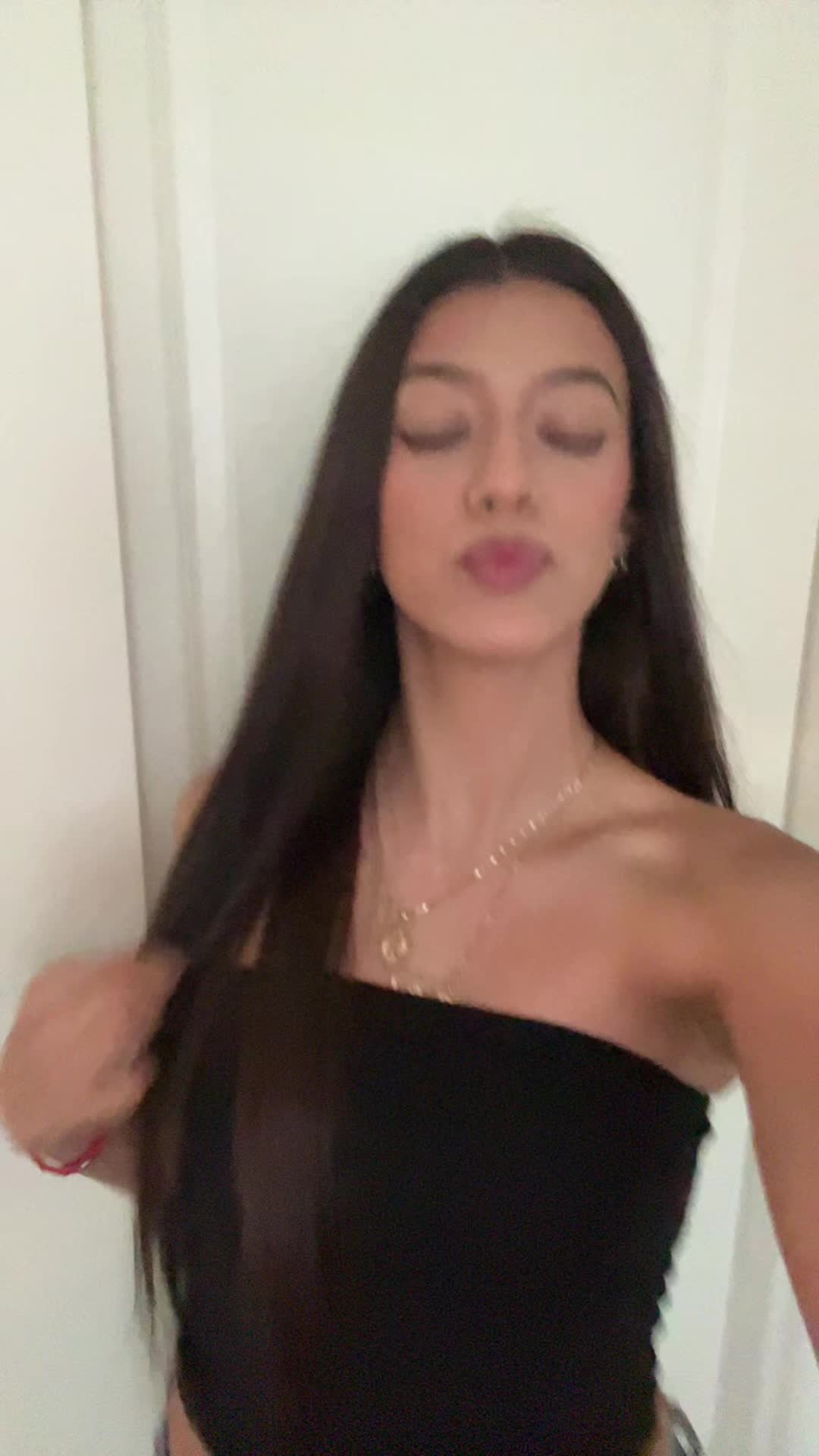 @𝐉𝐮𝐥𝐢𝐞 ✿