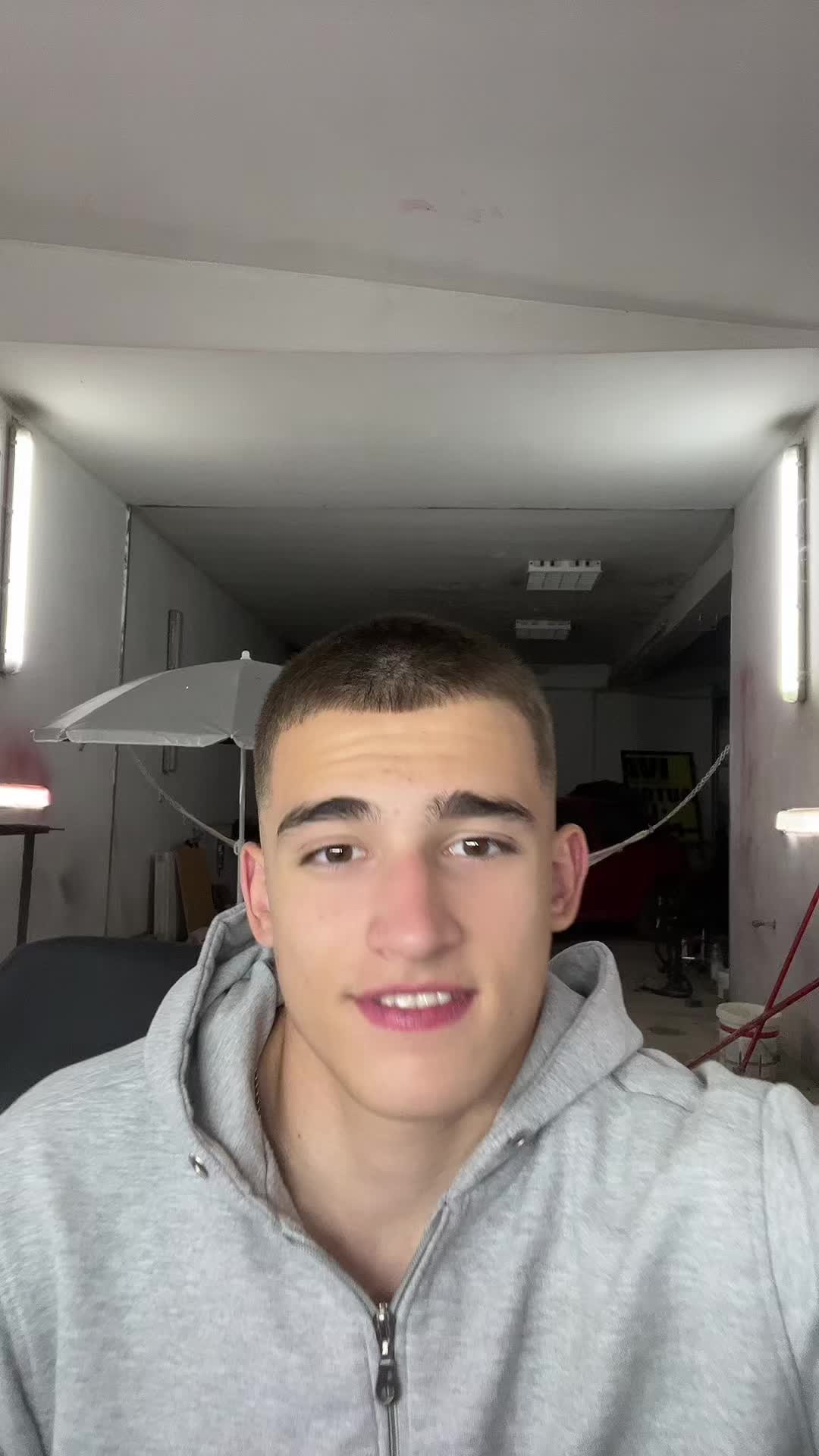 @Becej