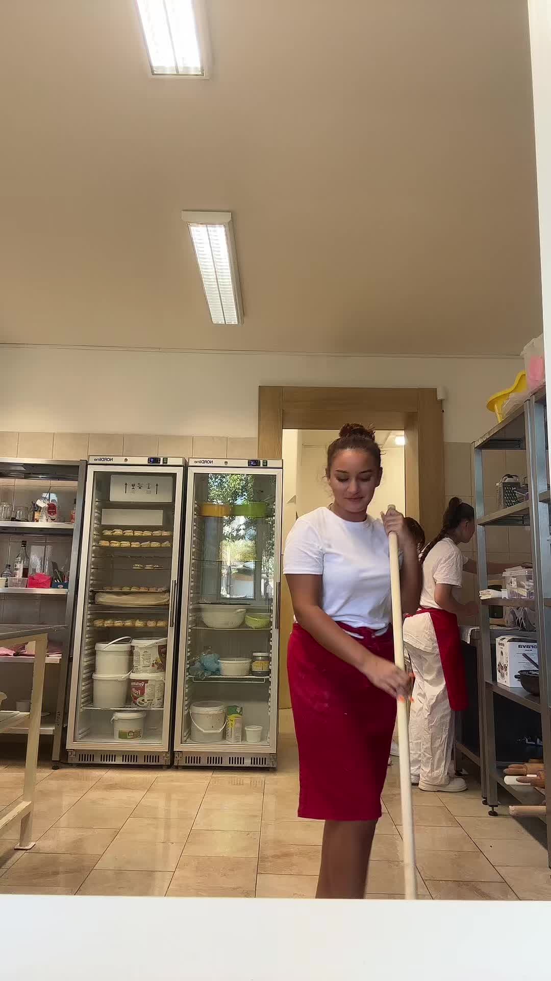 @etinka13