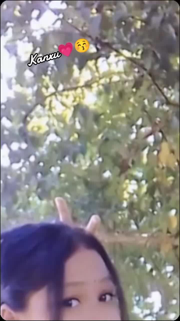 @Tharuniya__lady💖🤞