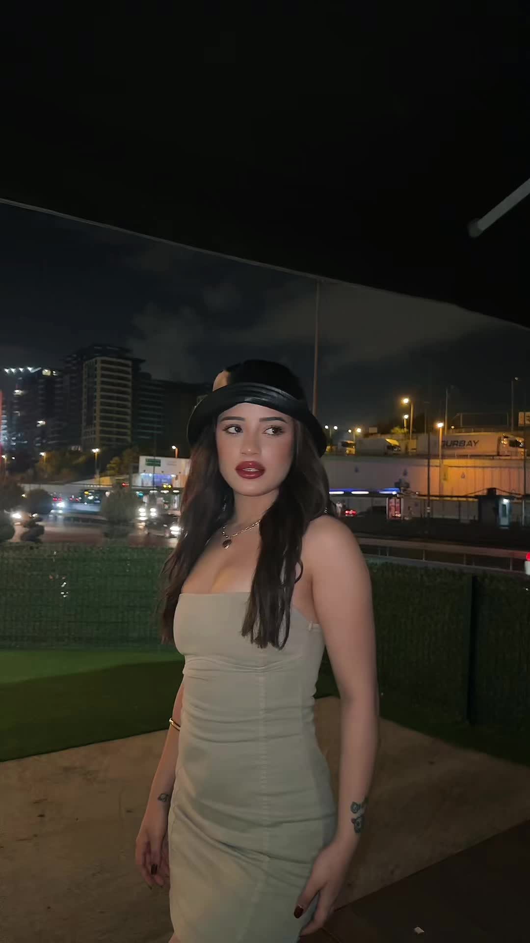@&Ouml;znur Garip