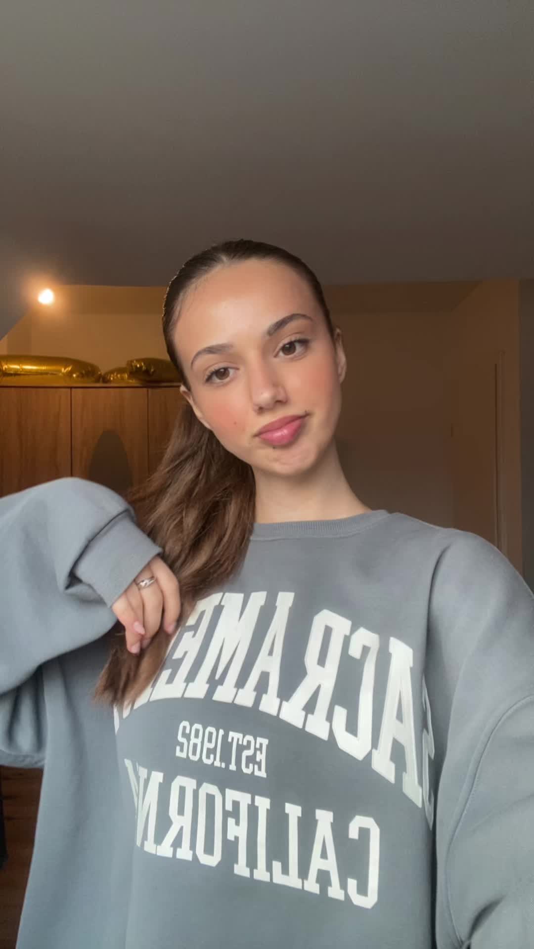 @vjola
