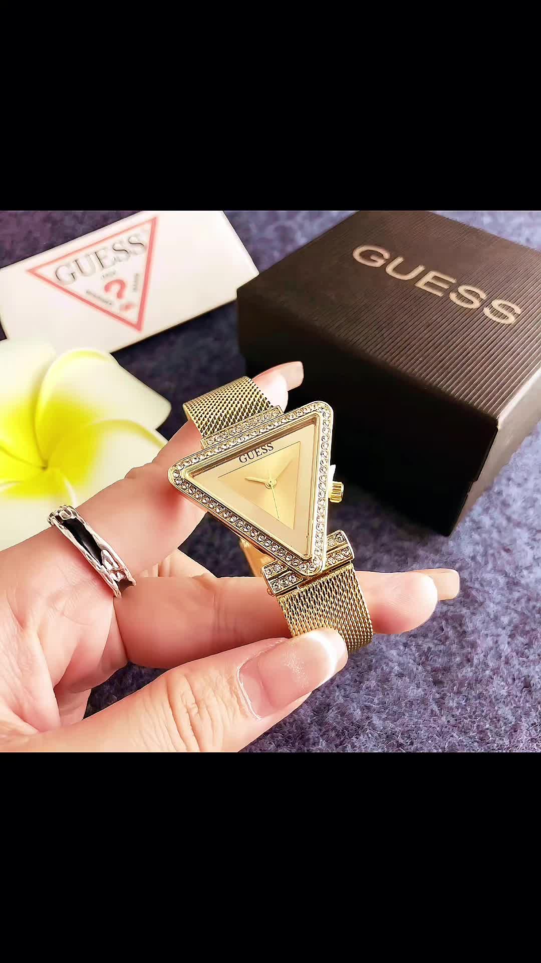 @GlowMoments