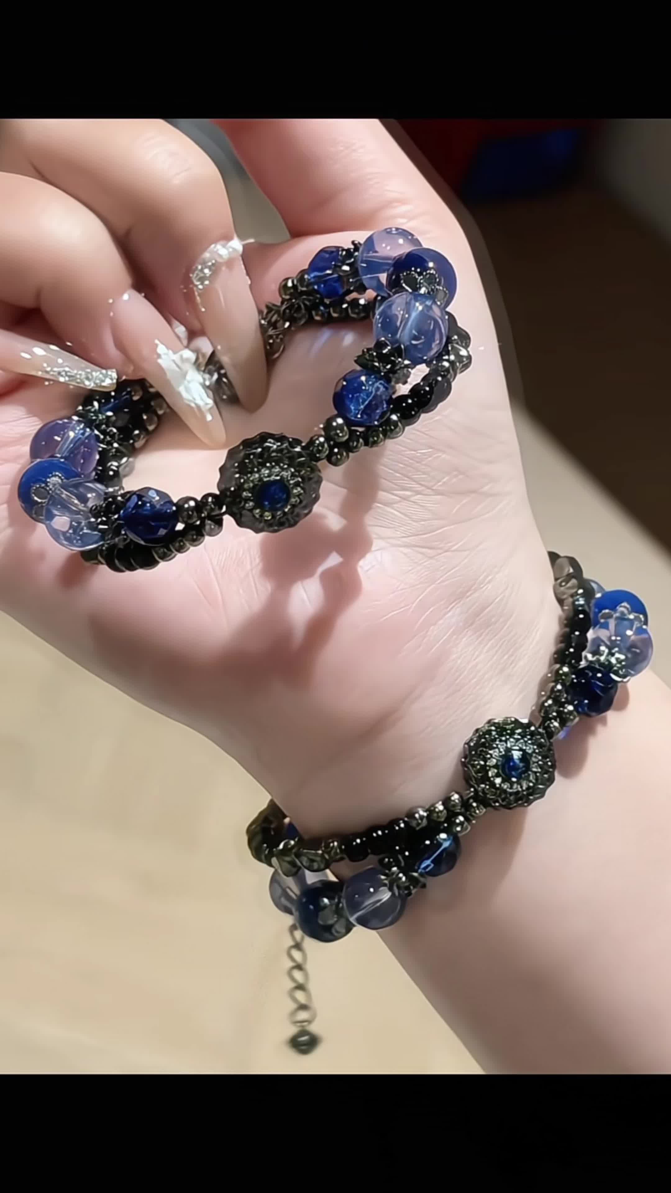 @hello.beaded