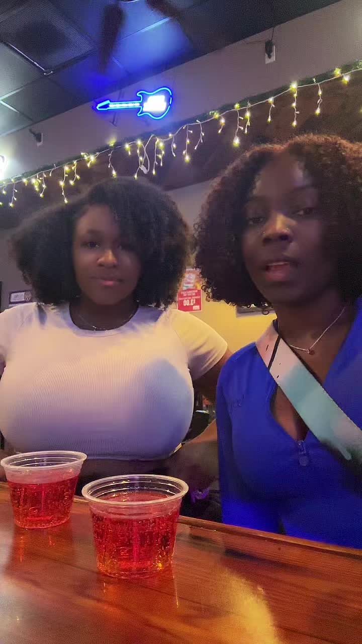 @Chryssi👩🏾&zwj;🔬