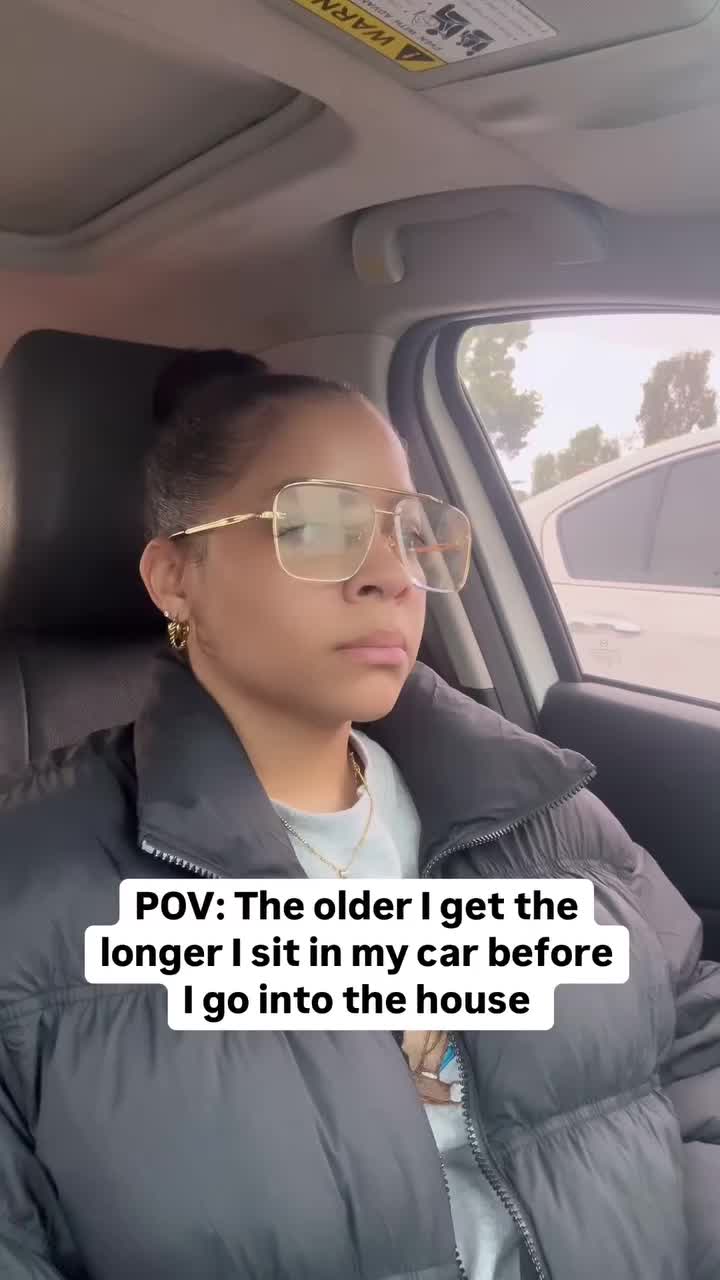 @iamdevinicole