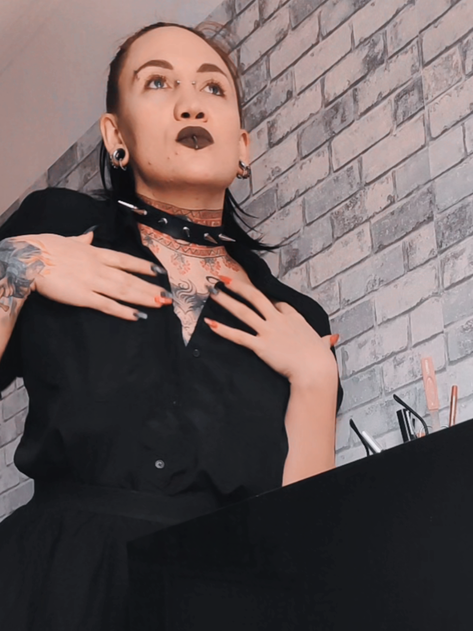 @Ninel_Metalgirl