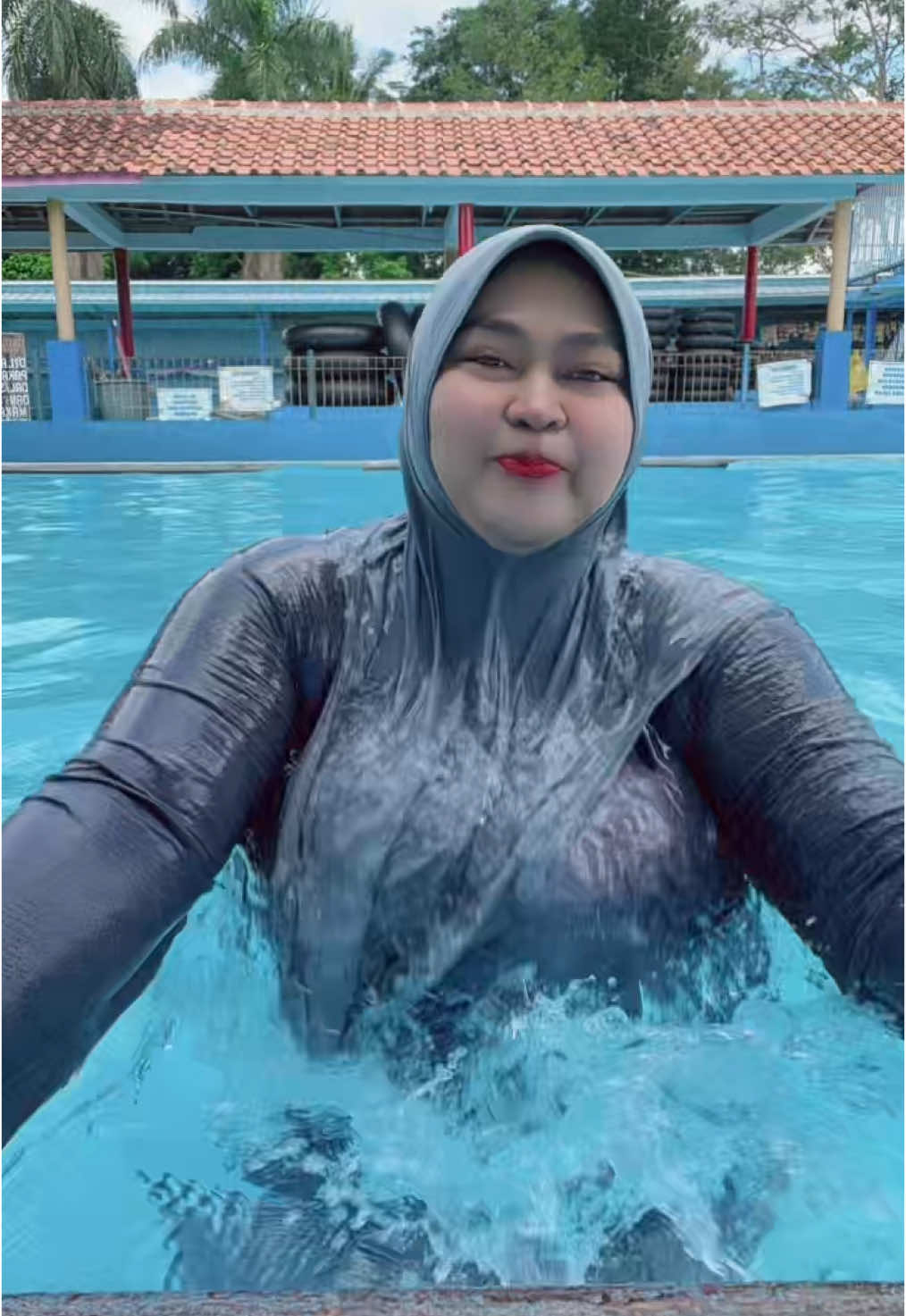 @momsreyh