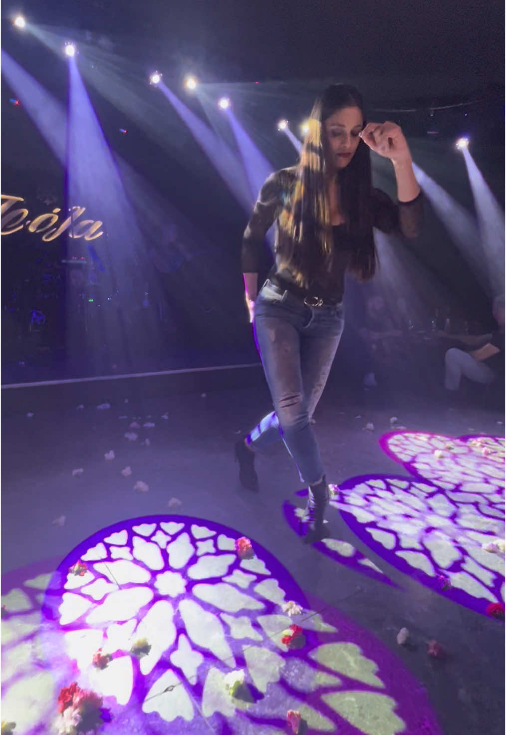 @Elena Shakalli