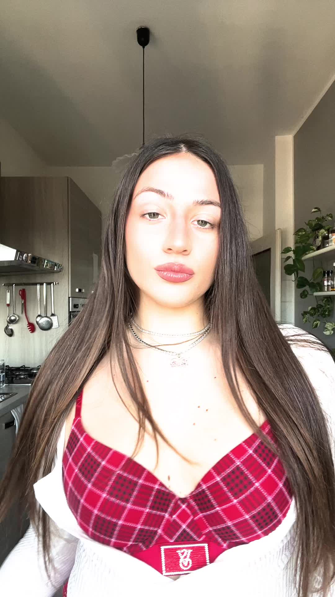 @Laura Sabia🫦