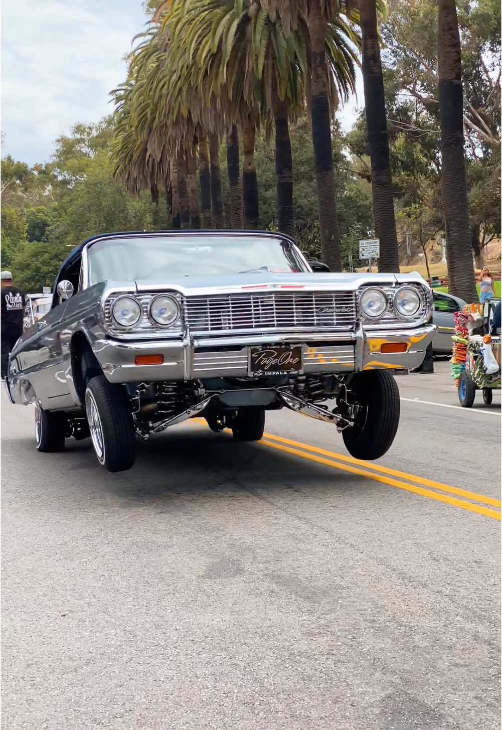 @Lowrider_Avenue