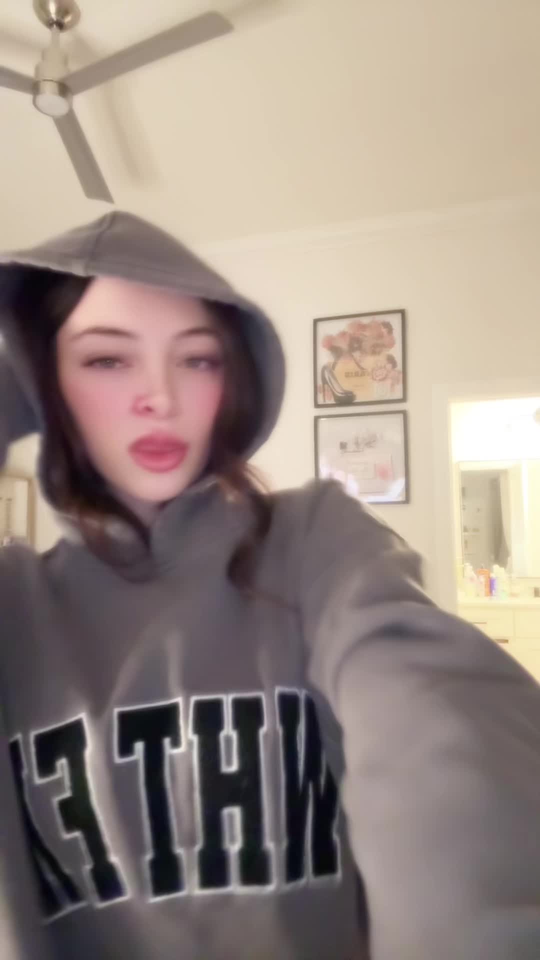 @haleyschweikert