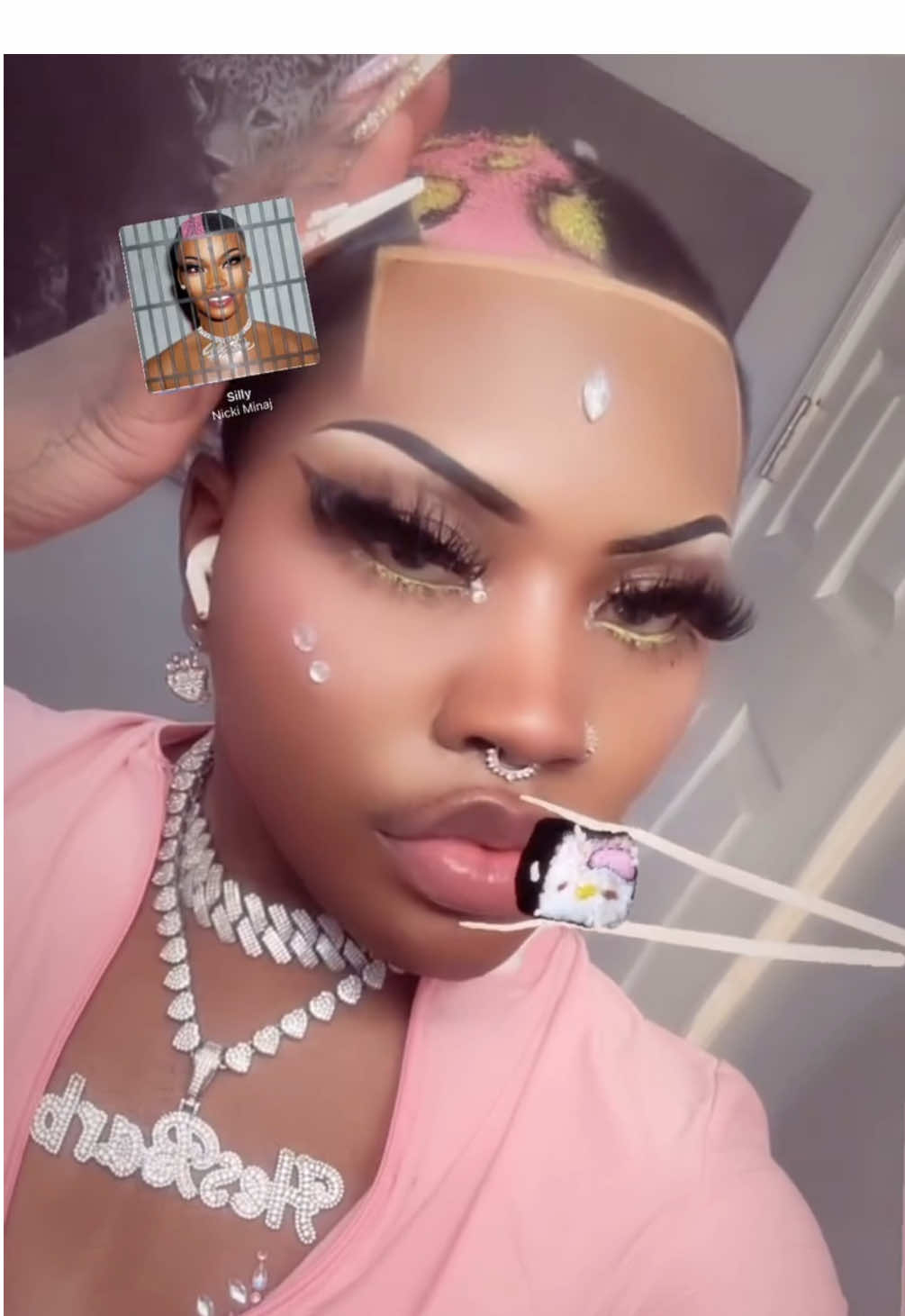 @𝐇𝐞&rsquo;𝐬🎀𝐁𝐚𝐫🦄𝐛𝐢𝐞