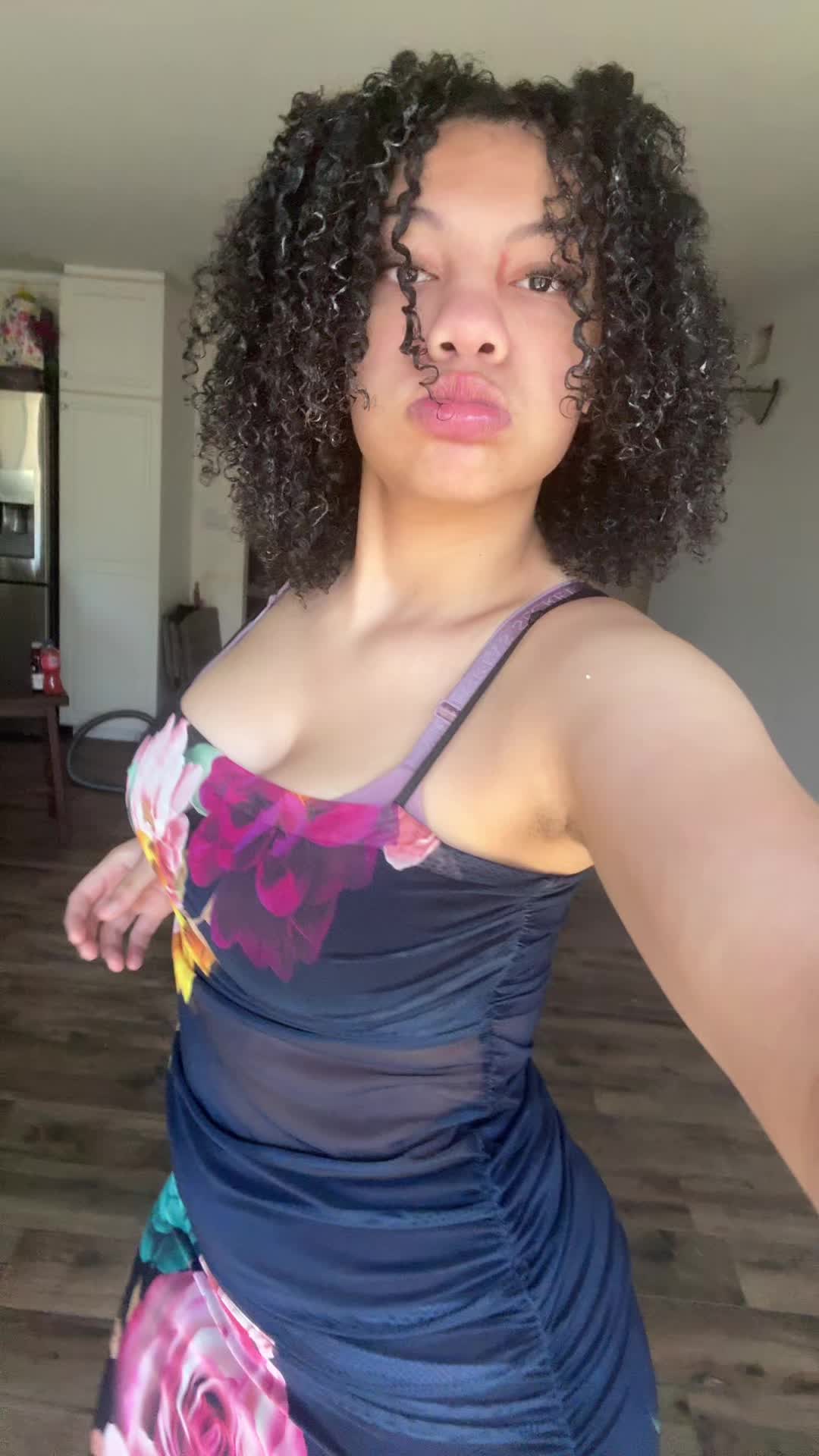 @𝒟𝑜𝓃𝓎𝒶💋