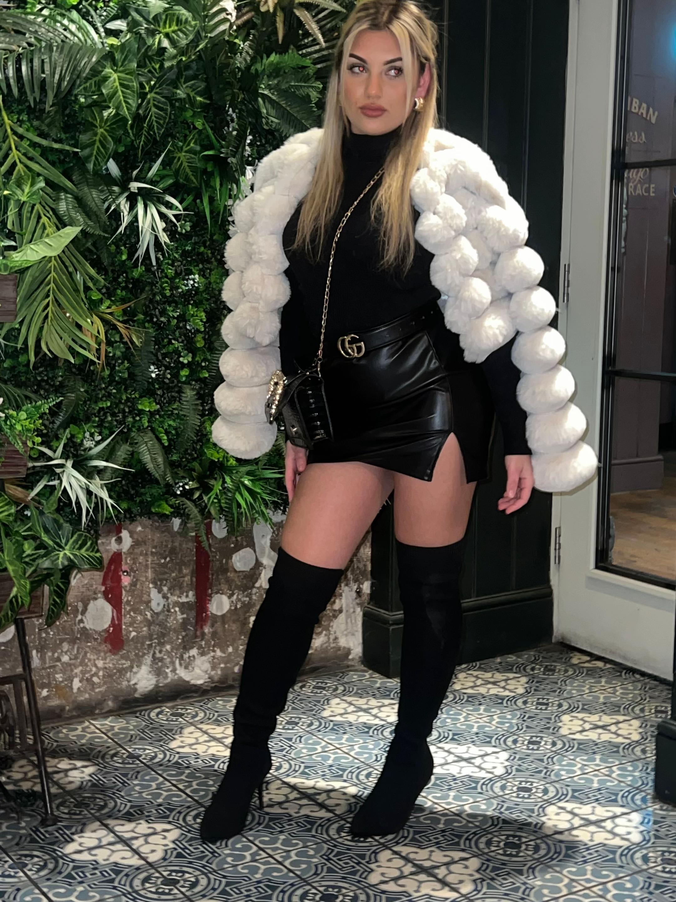 @$abina🖤