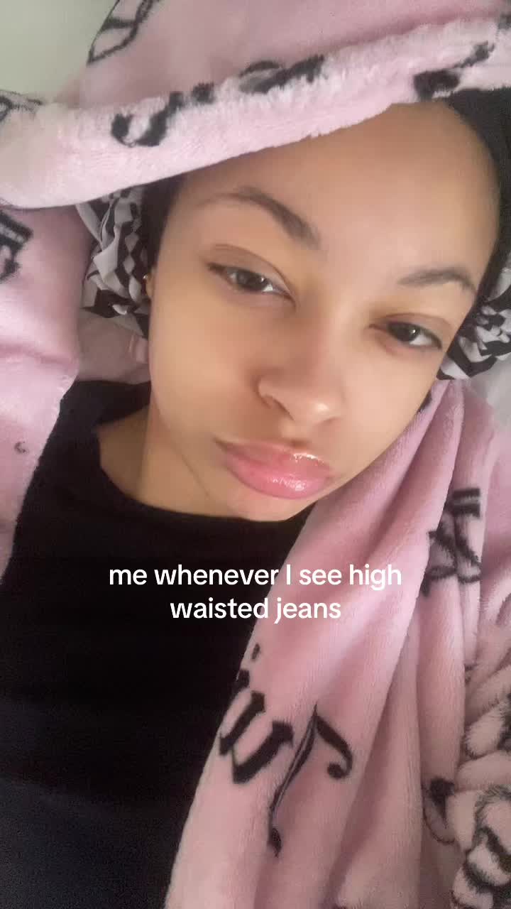 @⃟