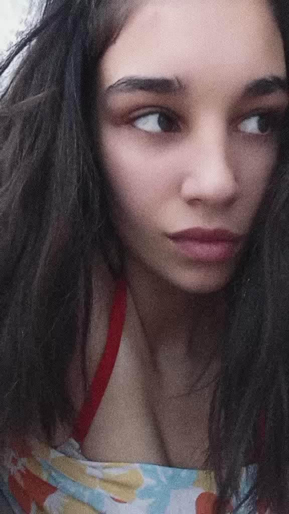 @Andreea Hughineata