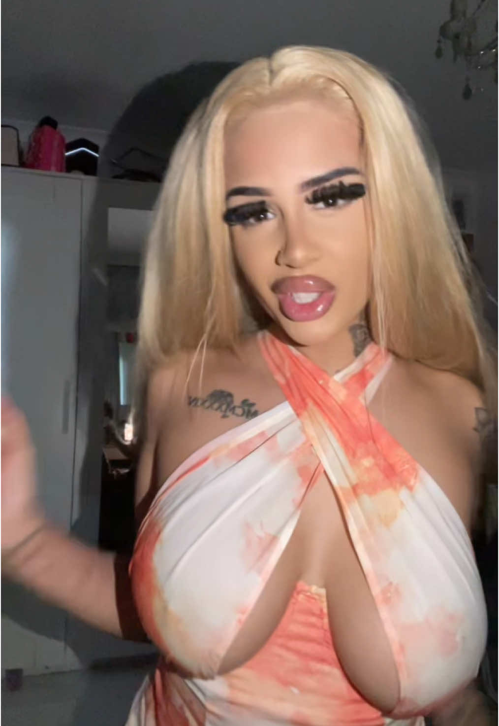 @curlytgoneghost
