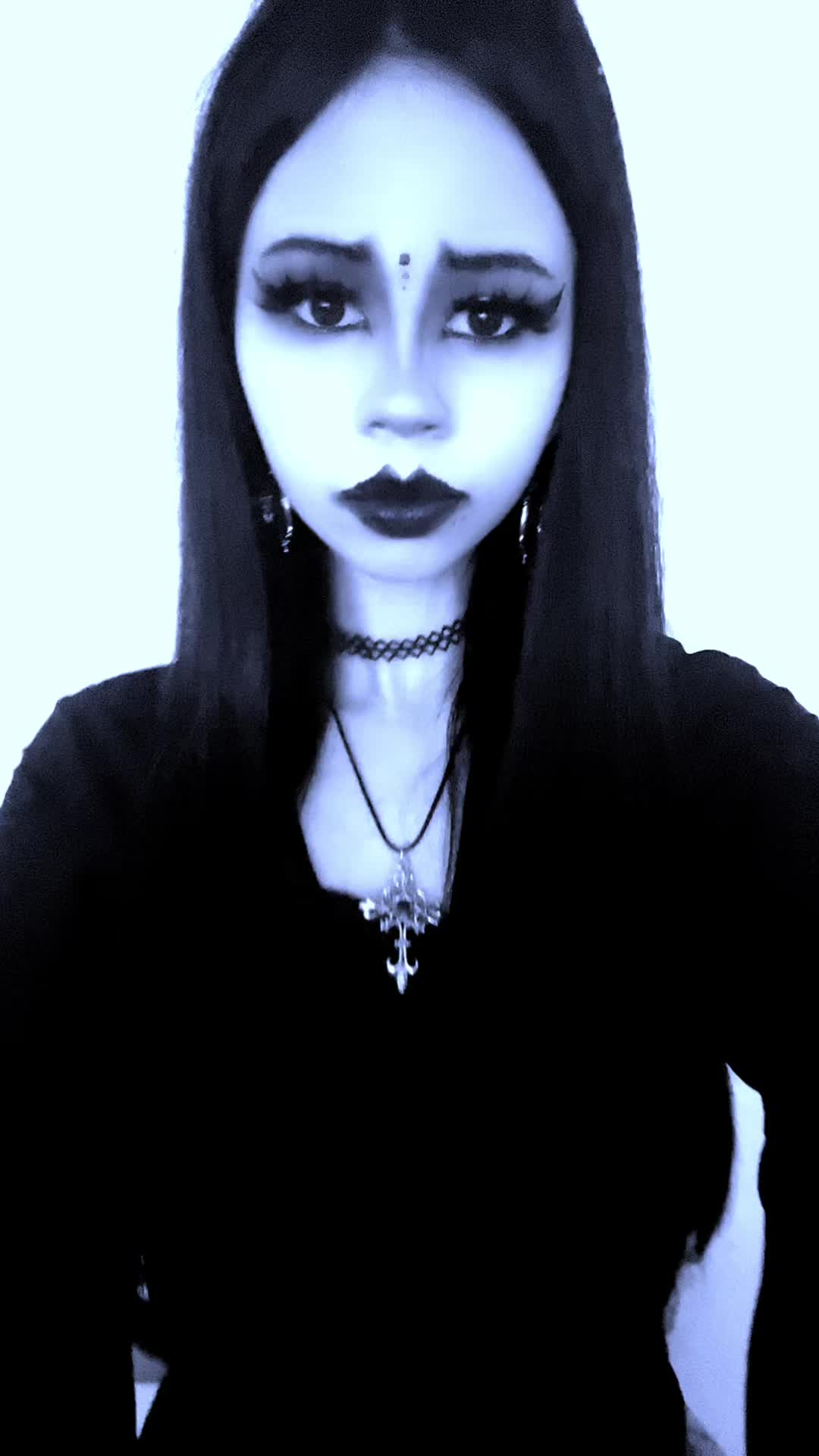 @𝔇𝔞𝔫𝔦𝔢𝔩𝔩𝔞 🧛🏻&zwj;♀️🦇
