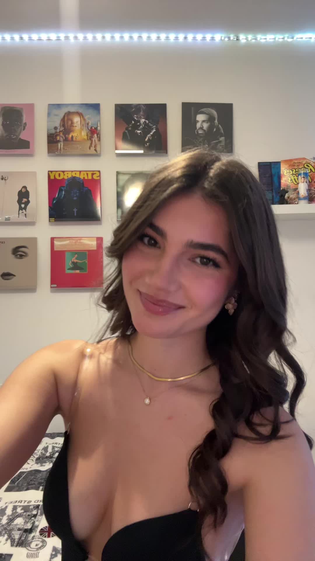 @angela.deliallisi