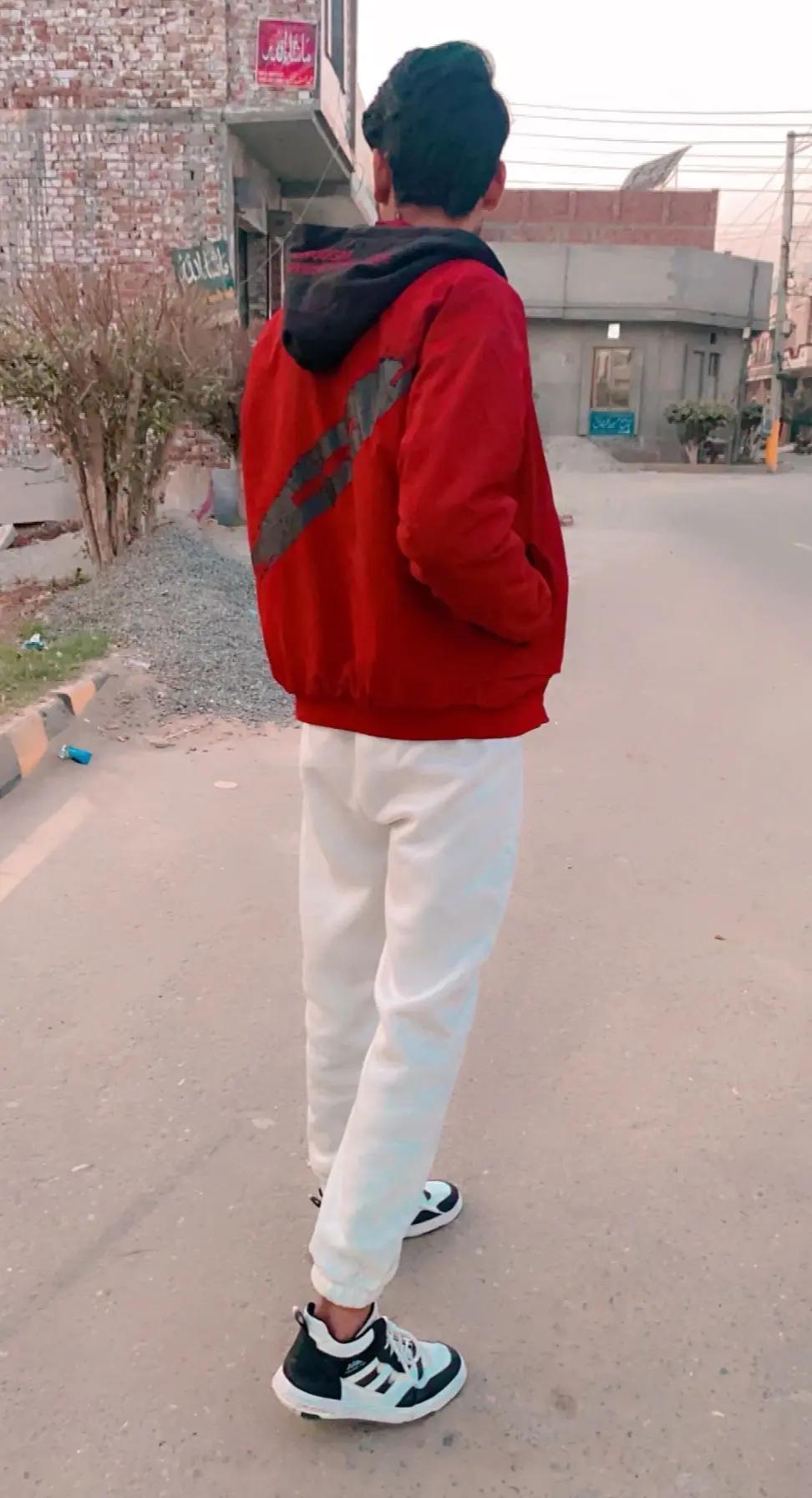 @میاں نورعجم