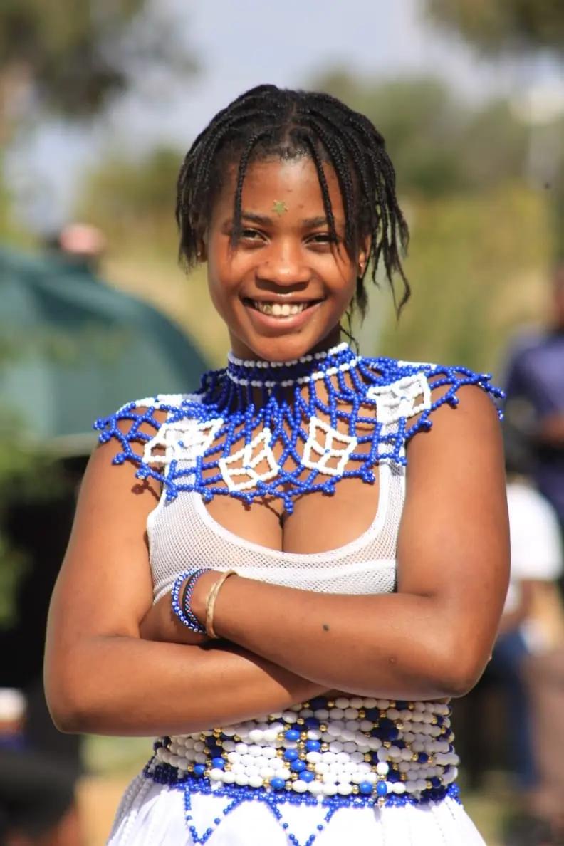 @BEKEZELA NTOMBI