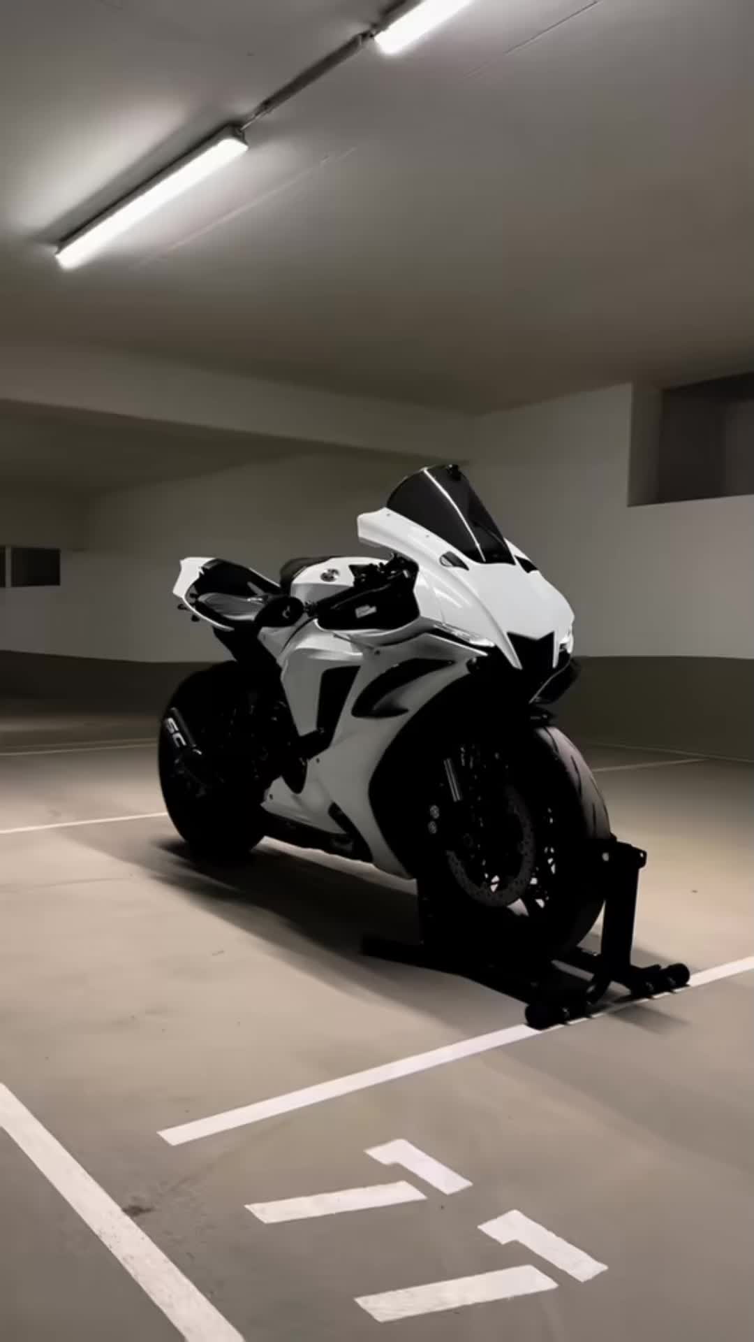 @100% BIKER 🔋🏍