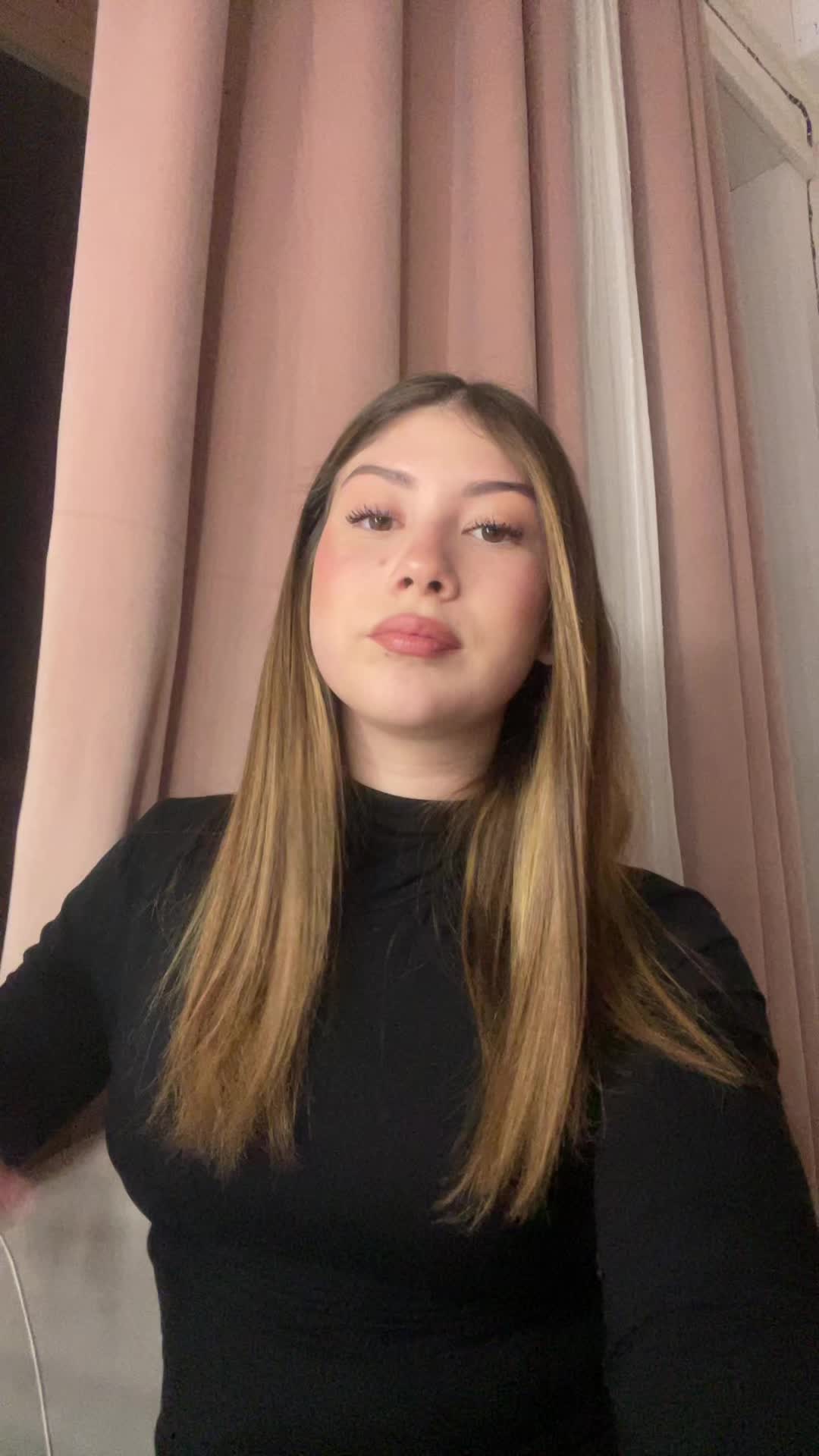 @🎀🛍️💄💋👑