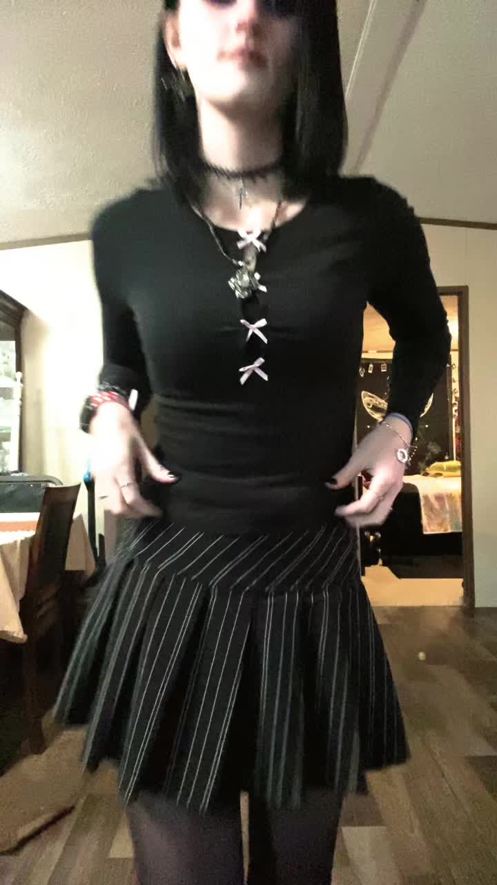 @Blakely 🖤⛓️🏴&zwj;☠️