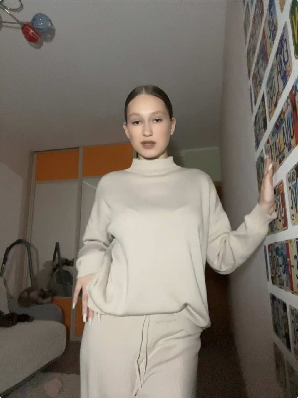 @Вэл