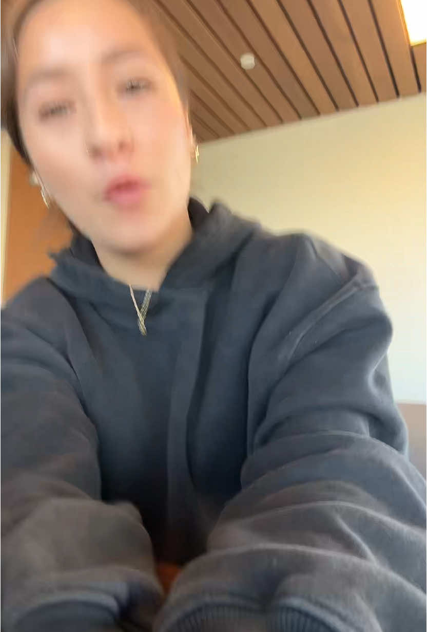 @nicole