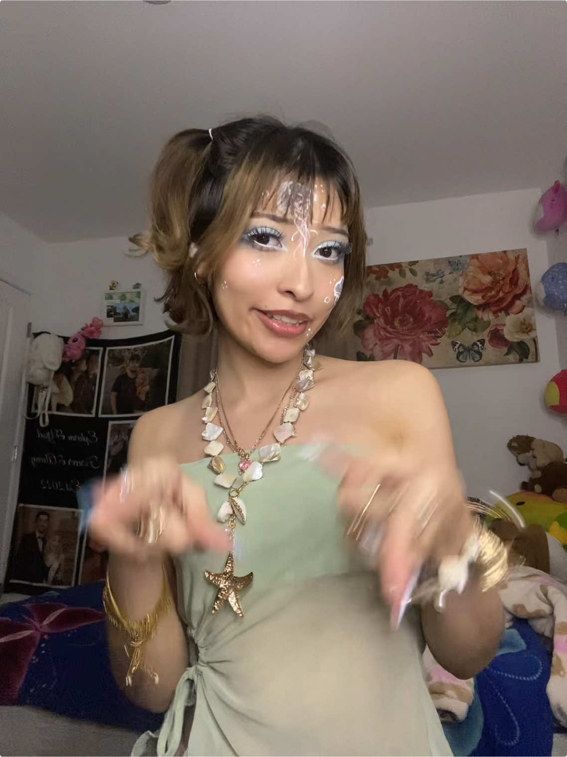 @Yis