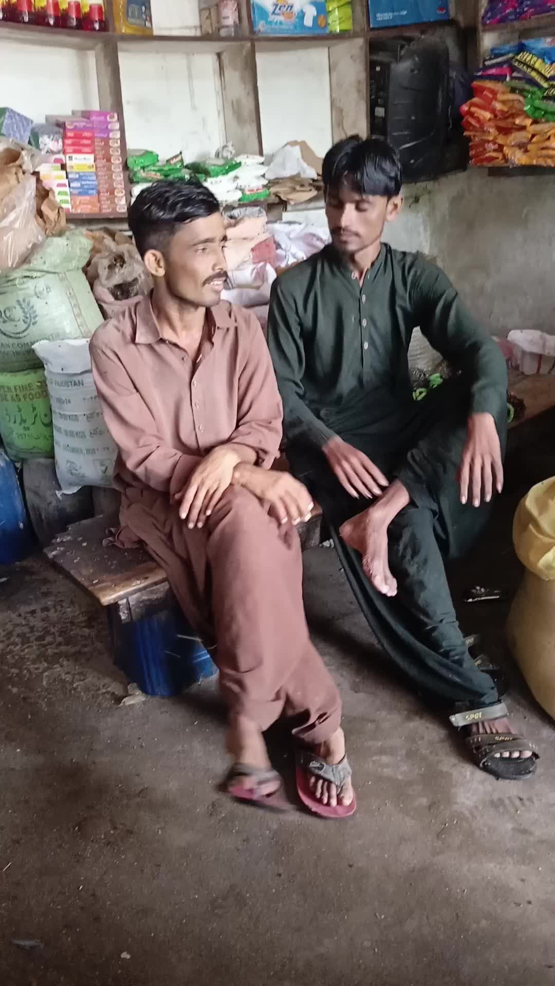 @ایاز مھندو