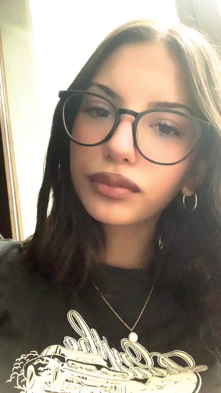 @bella🪽