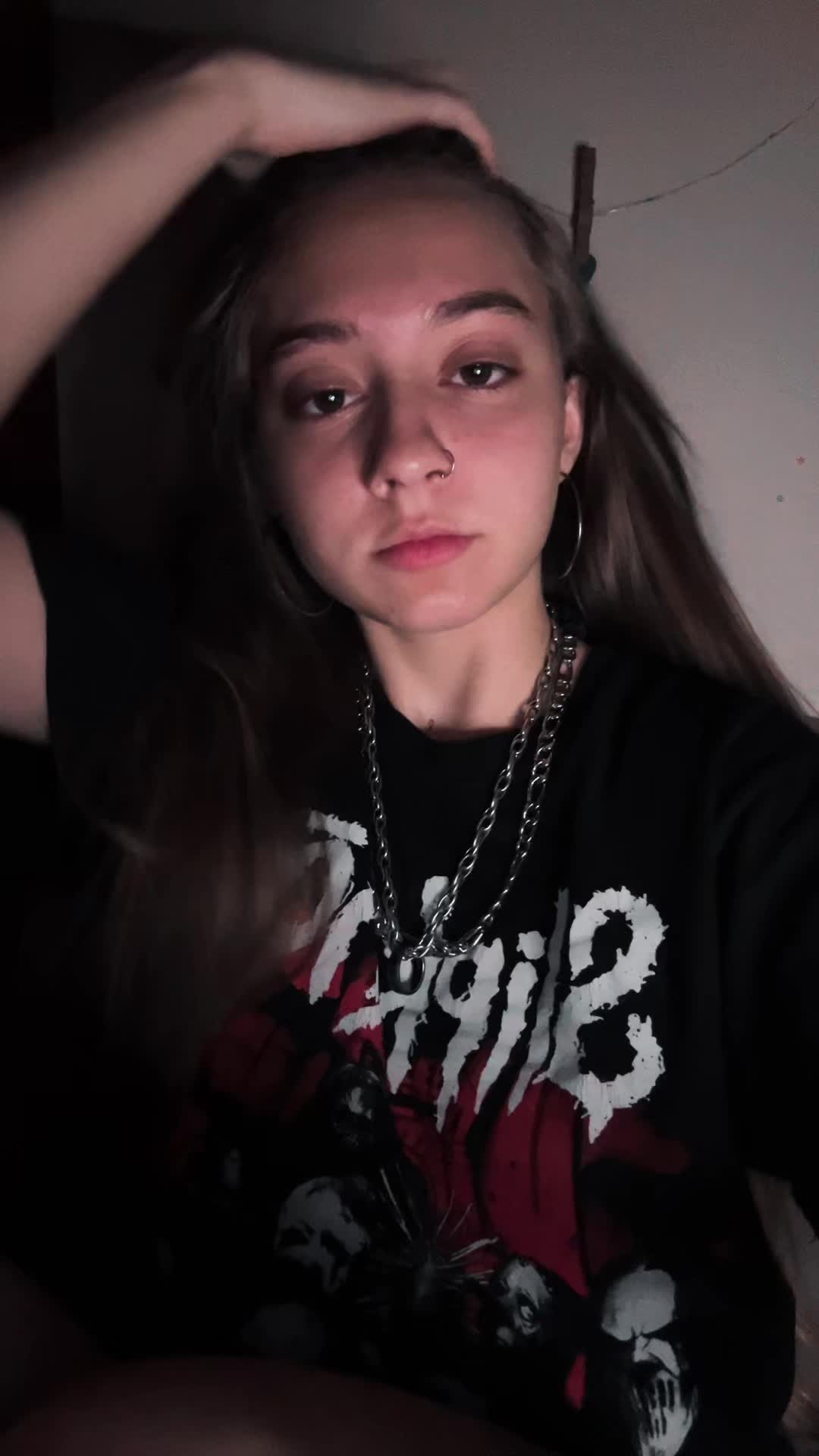 @Lilly 🫀🦇