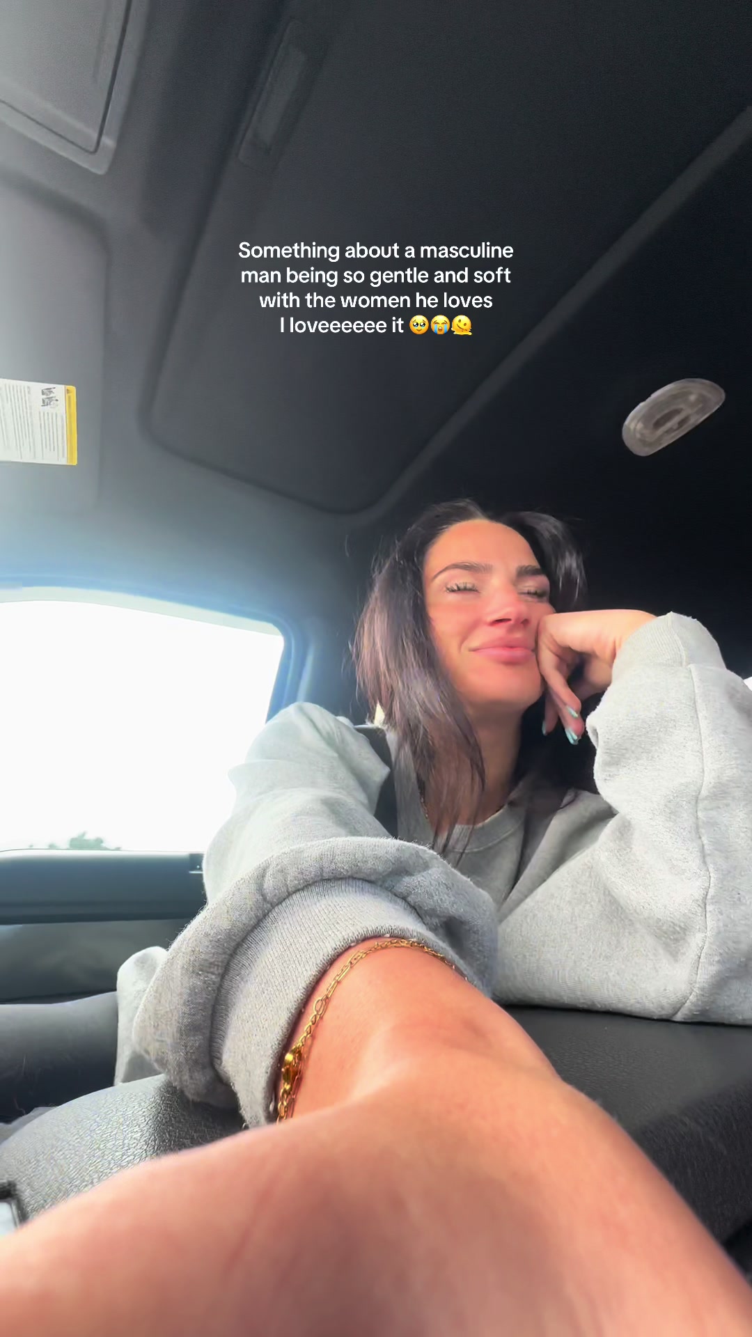 @tay | ugc + content creator