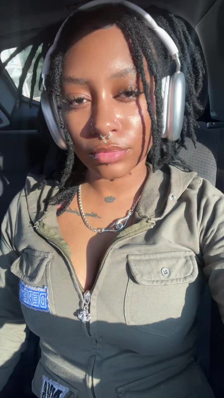 @KinsbeautyA