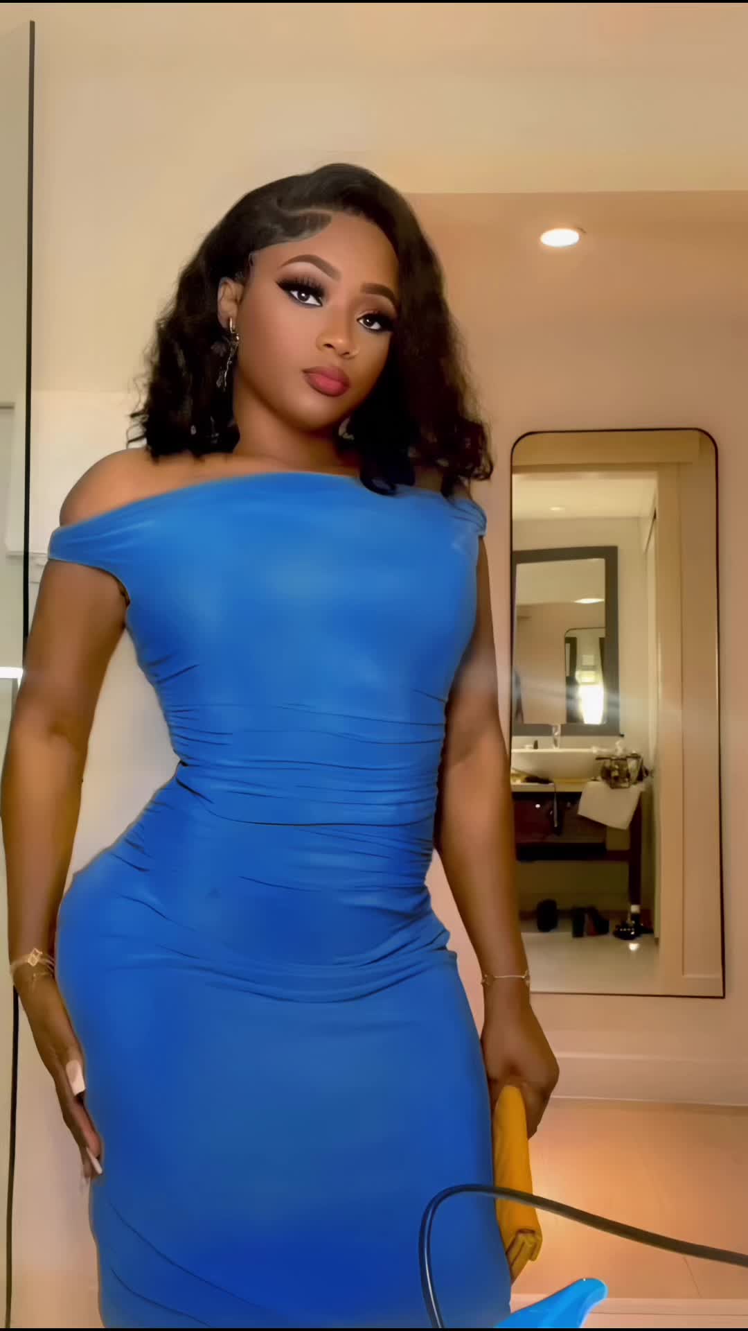 @ioio678900