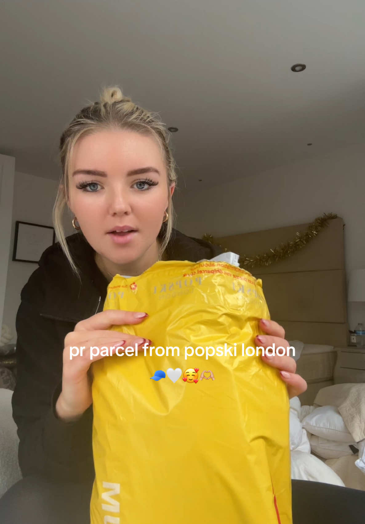 @ELOISE INDIA FEELY