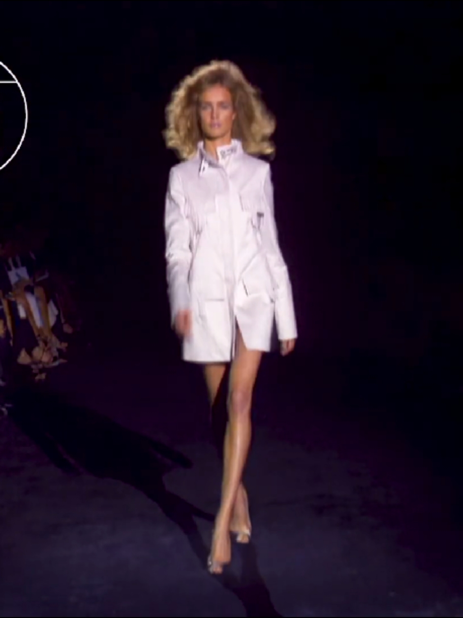 @fashion.runways
