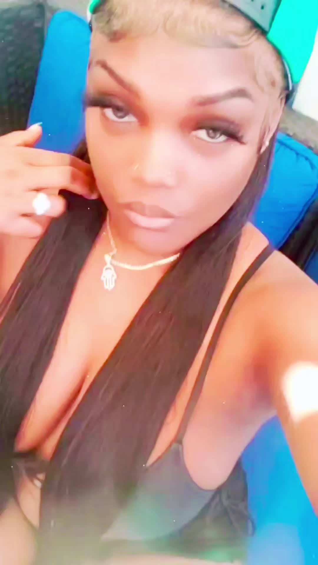 @She.Is.Woo