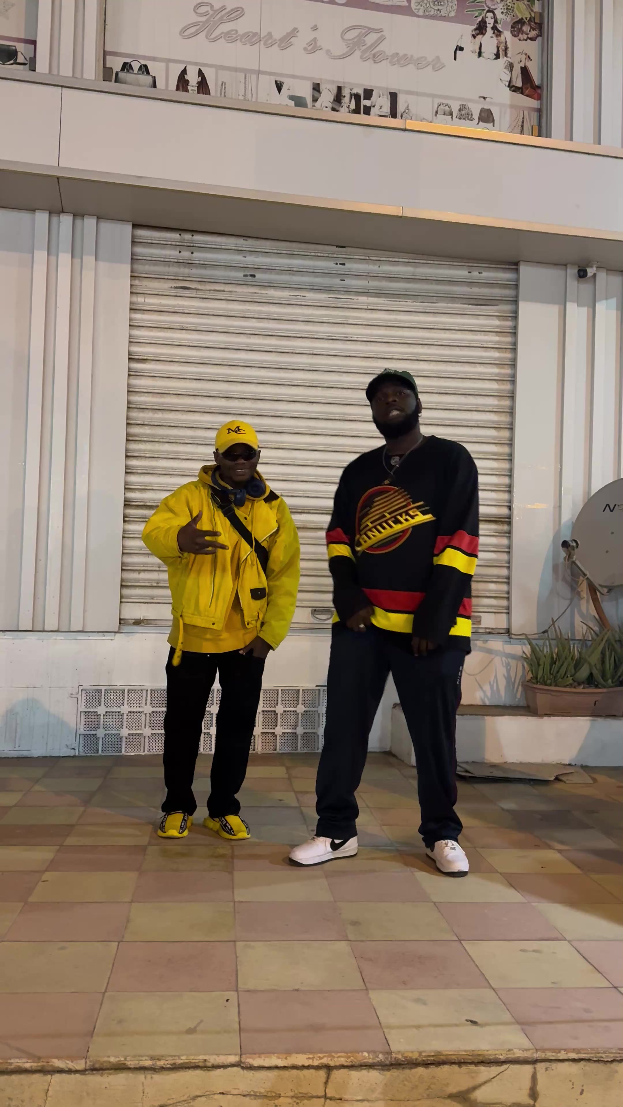 @Sobbiss&amp;showbiz