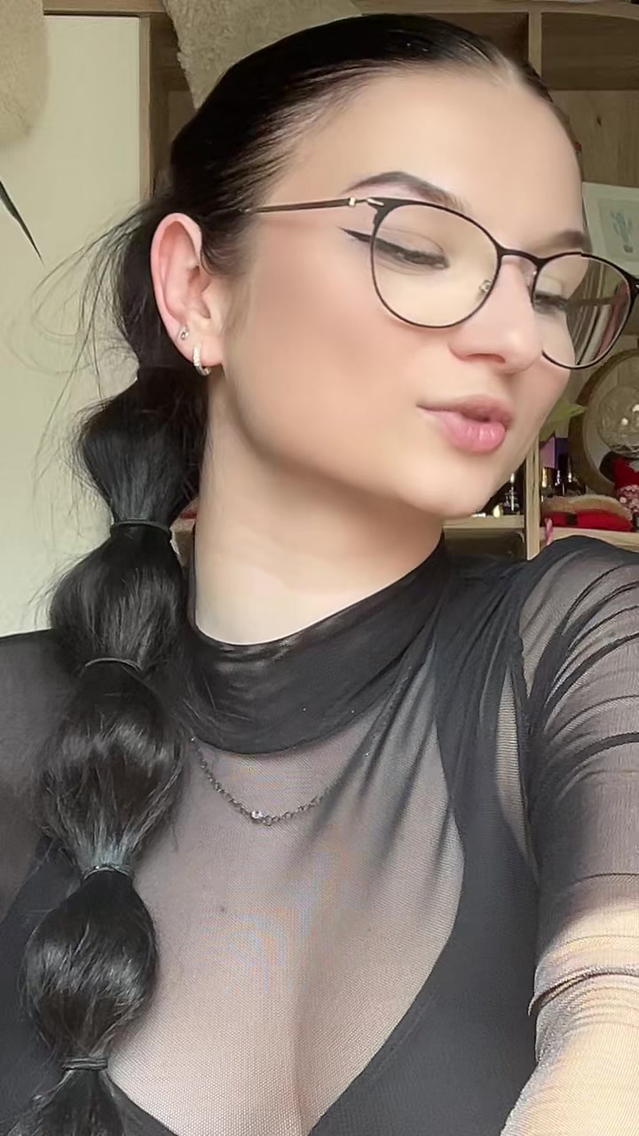 @Leni