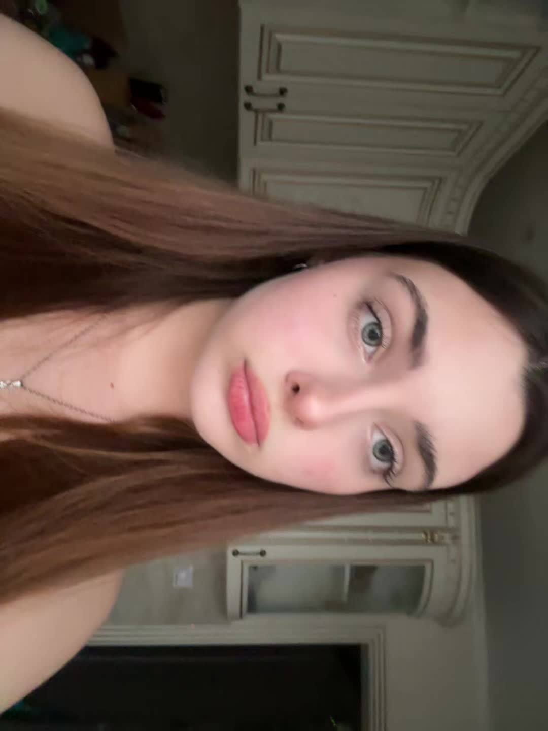 @аневикс